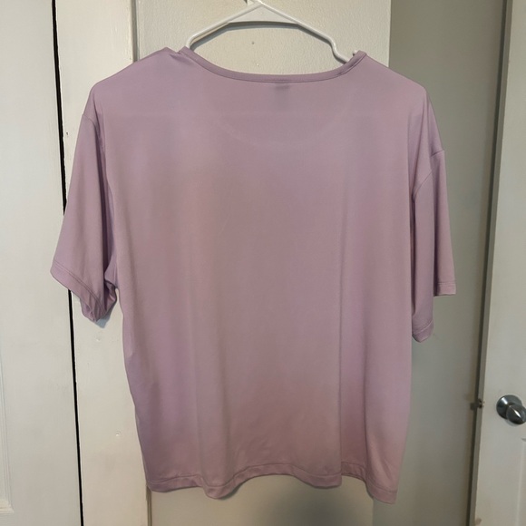 NWT Women’s Under Armour top - Picture 4 of 4